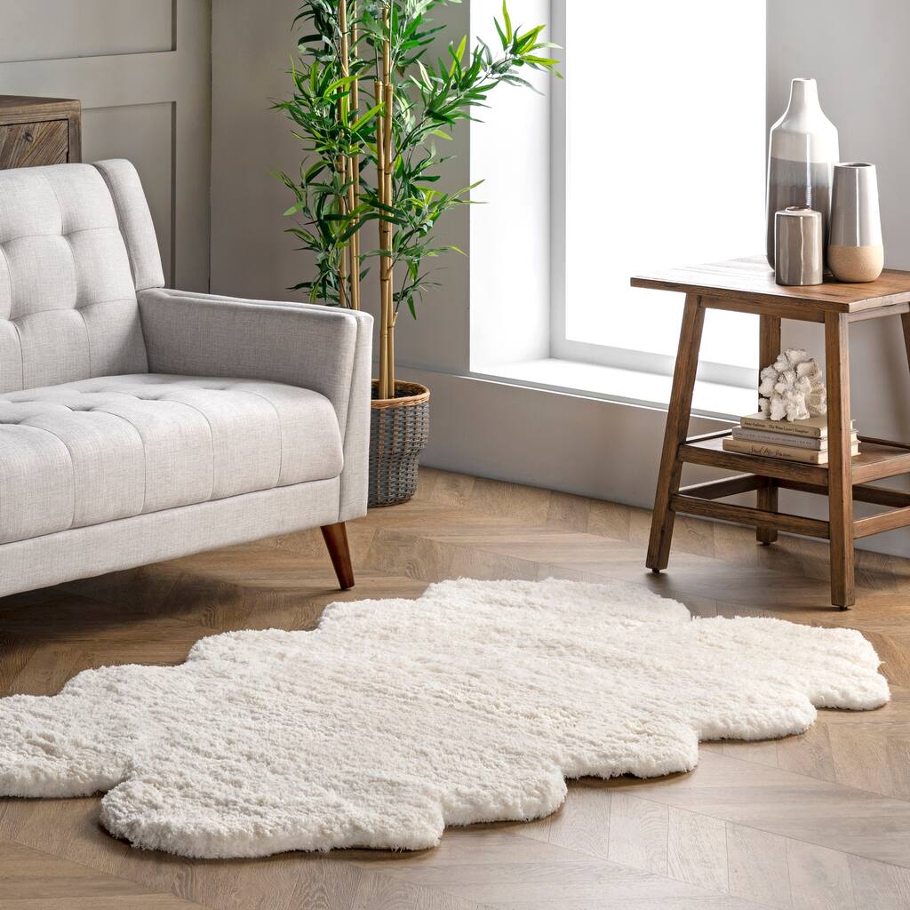 Nuloom Quarto Faux Sheepskin Shag Area Rug