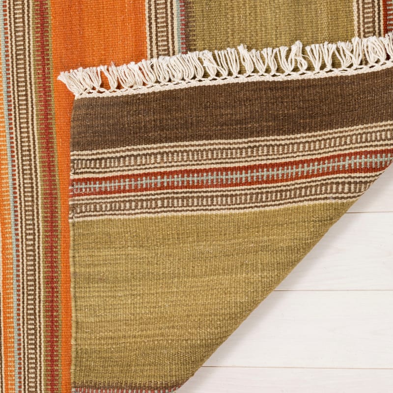 SAFAVIEH Handmade Striped Kilim Tarah Stripe Wool Rug with
