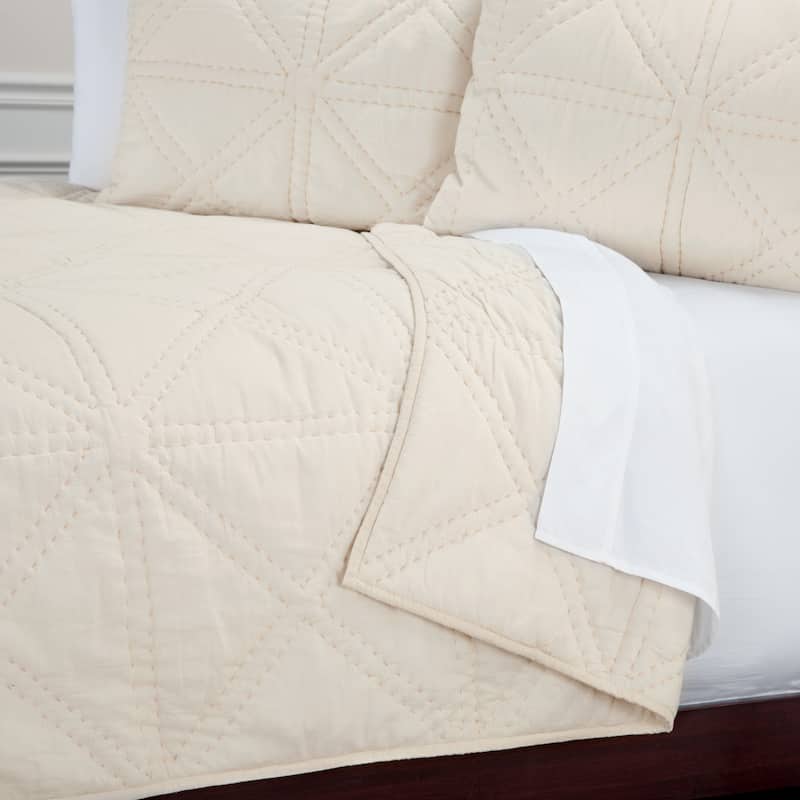 Maddux Place Simpson Natural Hand Quilted Cotton 3 Piece Quilt Set - King-size