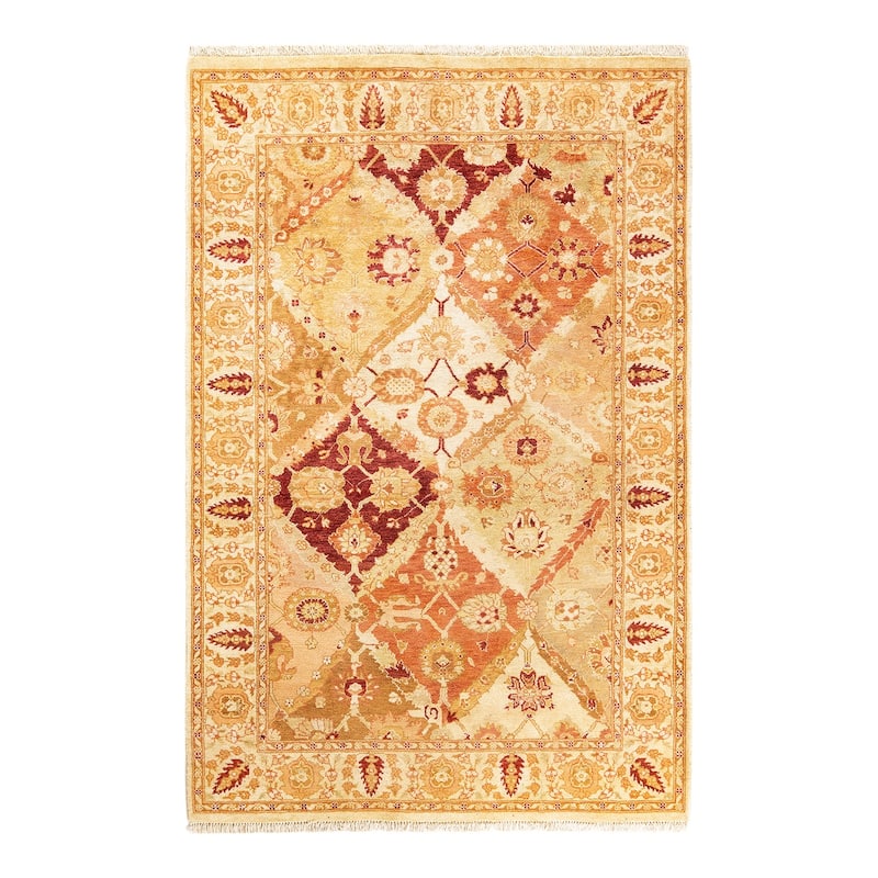 Overton Handknotted Wool Contemporary Floral Ivory Area Rug - 4' x 6' - Sand - 4' x 6'
