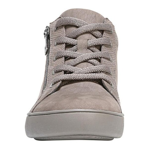 motley sneaker naturalizer