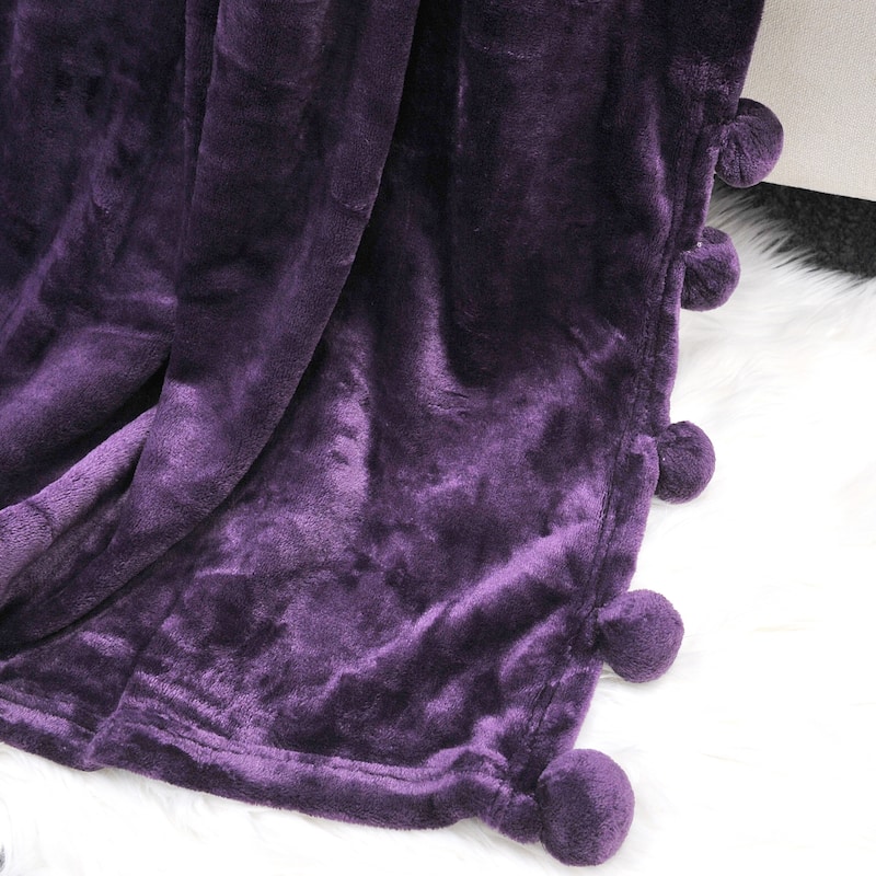 Pompom Flannel Fleece Throw