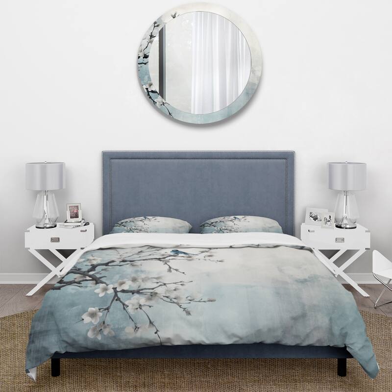 Designart "Asian Art Sumi Bird Serenity XII" Grey Global - Bedding Set With Shams