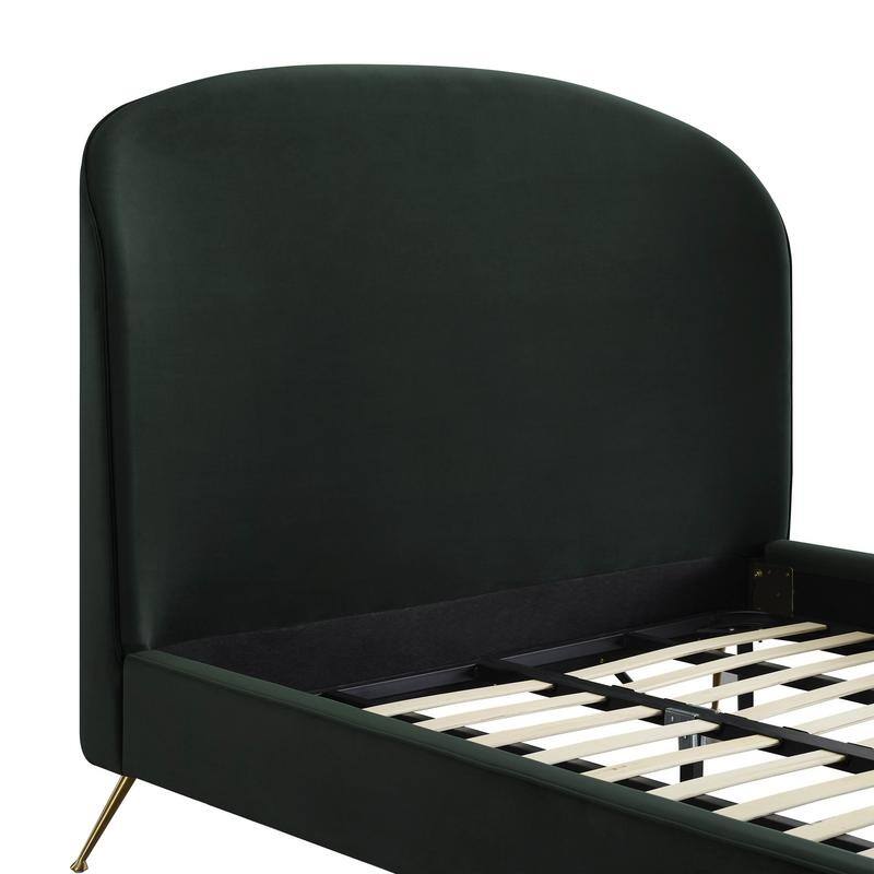 Carson Carrington Ytterhult Velvet Bed