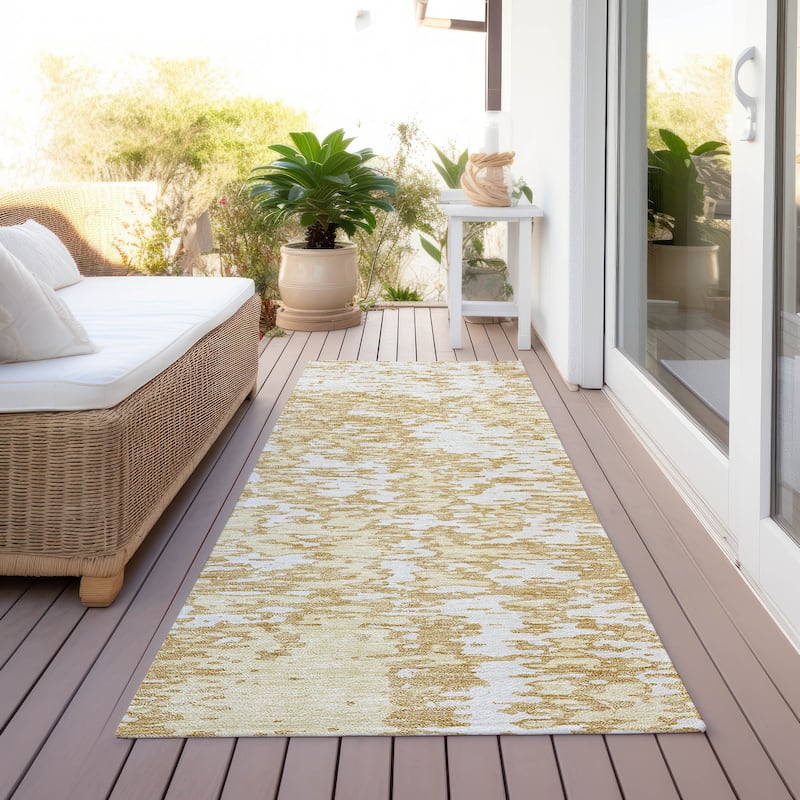 Machine Washable Indoor/ Outdoor Abstract Pixels Chantille Rug - Gold - 2'3" x 7'6"
