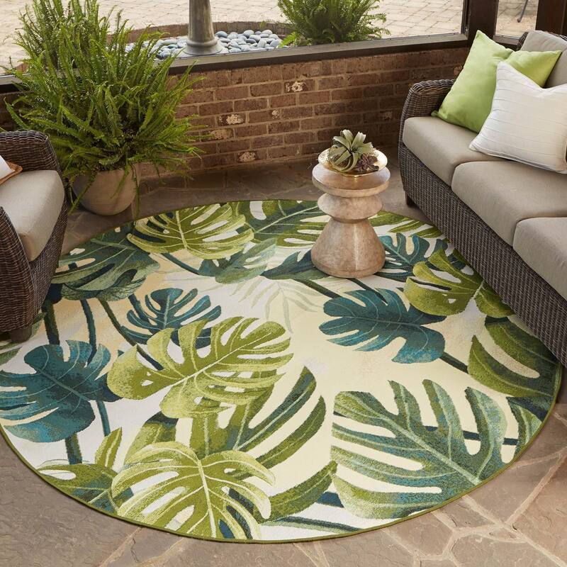 Outdoor Turgh Collection Area Rug - Green - 7'10" Round