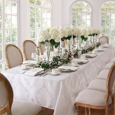 Elrene Barcelona Damask Elegant Fabric Tablecloth