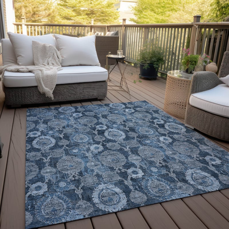 Machine Washable Indoor/ Outdoor Chantille Casual Floral Rug - Navy - 10' x 14'