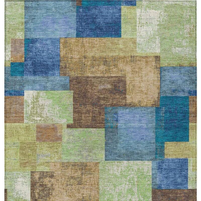 HomeRoots Geometric Traditional Rectangle Outdoor Rug