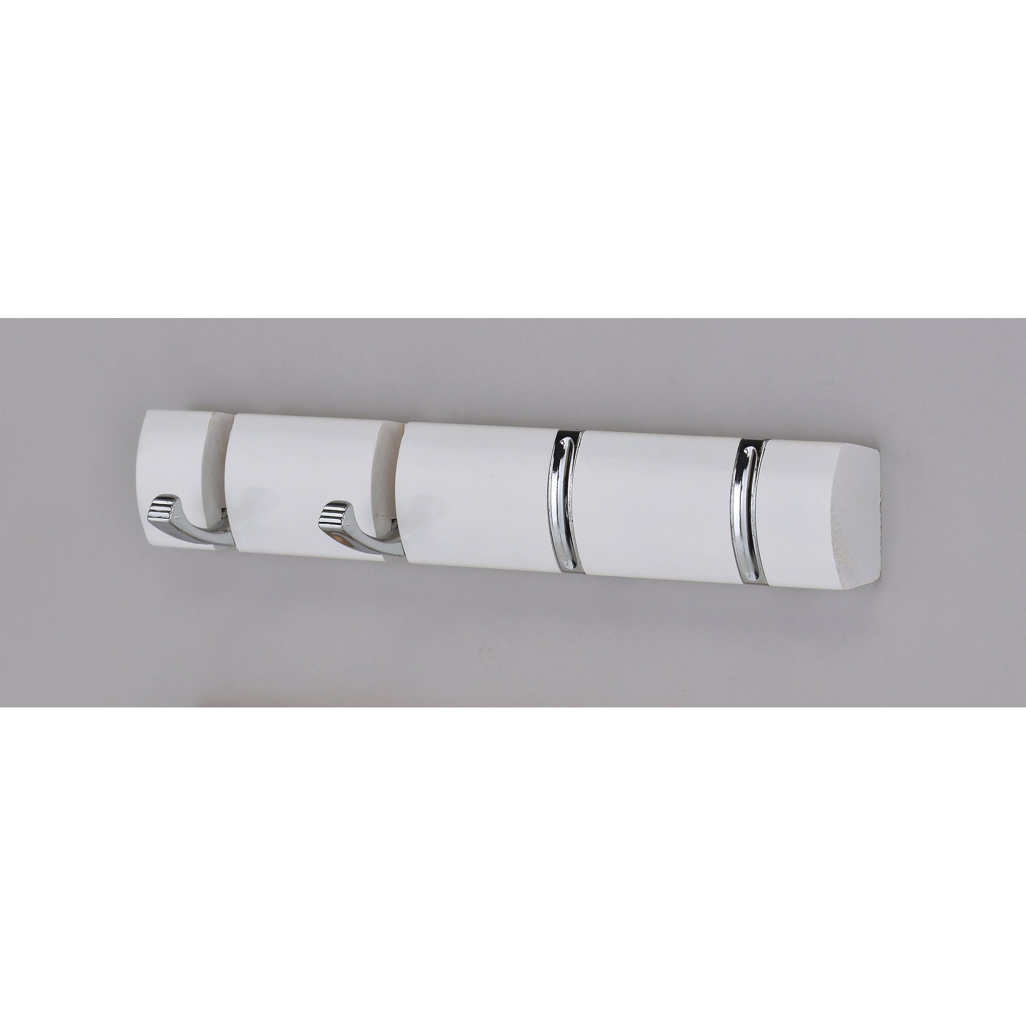 wall cloth hangers