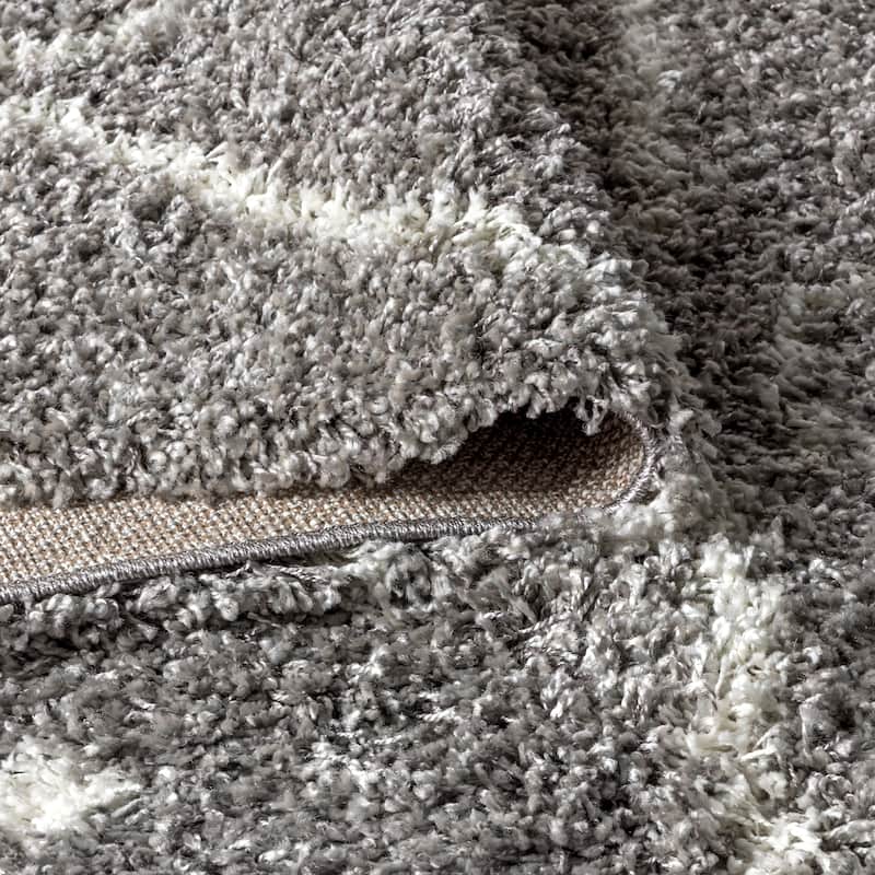 JONATHAN Y Modern Shag Plush Tassel Moroccan Diamond Area Rug