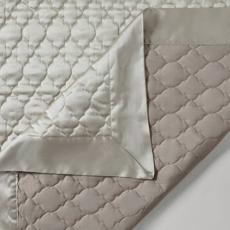 HiEnd Accents High Shine Satin Quatrefoil Quilt Set, 3PC