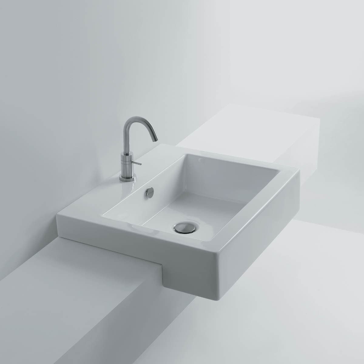 WS Bath Collections Quad 24" Semi-Recessed Bathroom Sink with Single