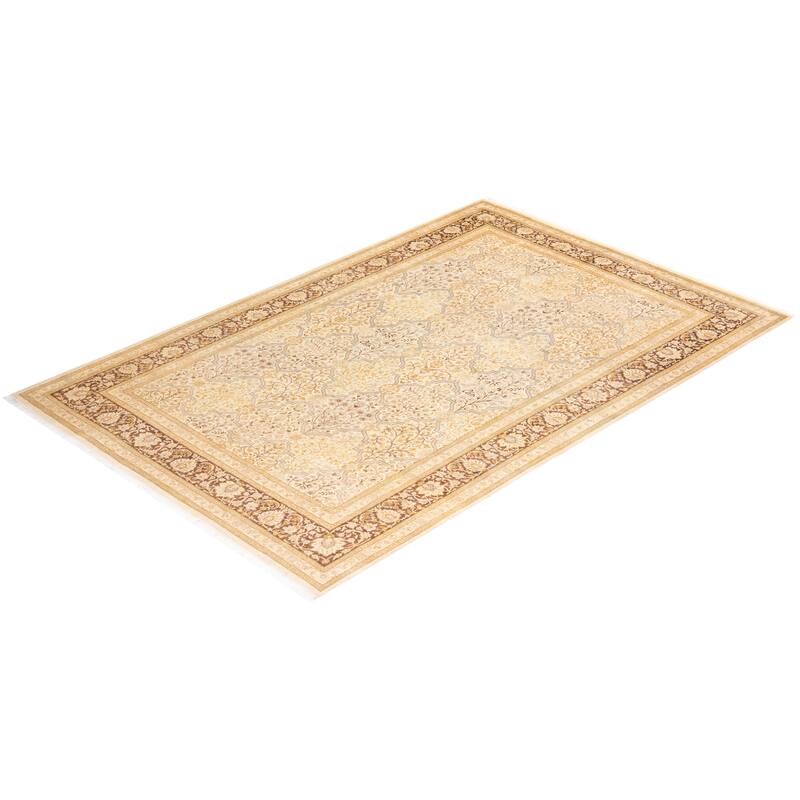 Overton Handknotted Wool Traditional Oriental Ivory Area Rug - 6' x 9'