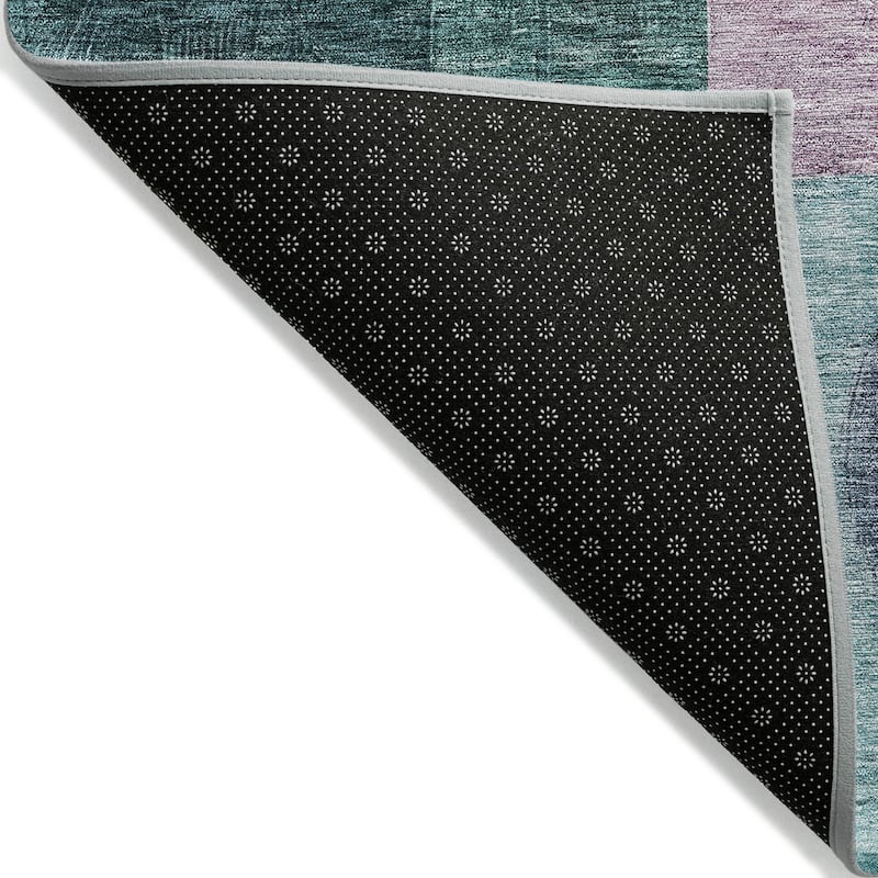 Machine Washable Indoor/ Outdoor Abstract Geo Chantille Rug