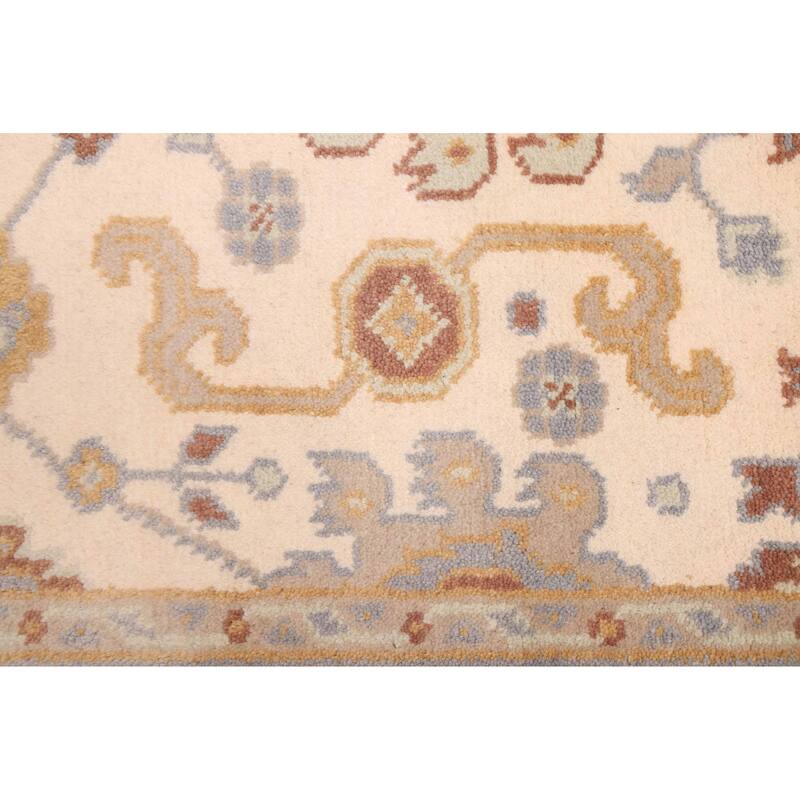 ECARPETGALLERY Hand-knotted Royal Oushak Ivory Wool Rug - 4'0 x 5'11