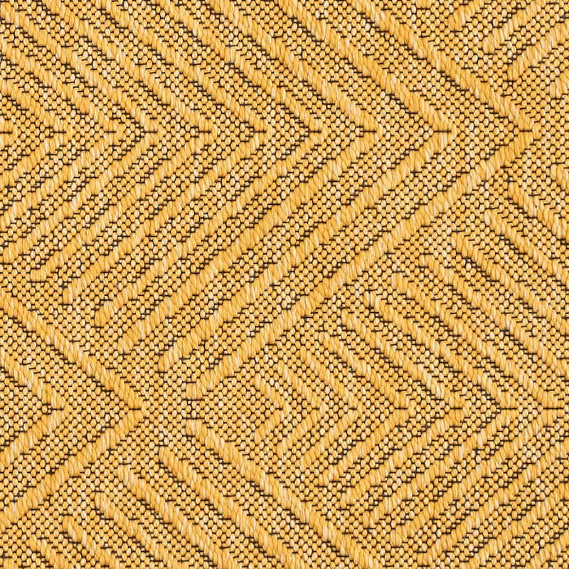 Alameda Solid Color Chevron Machine Washable Indoor Area Rug