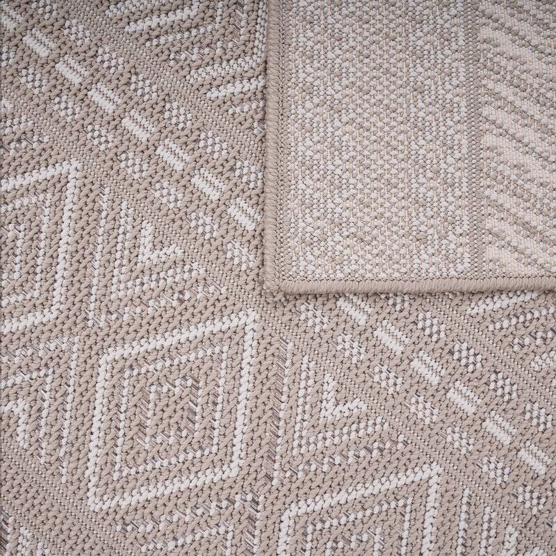 Stain-Resistant Outdoor Rug with Boho Pattern for Patio or Balcony