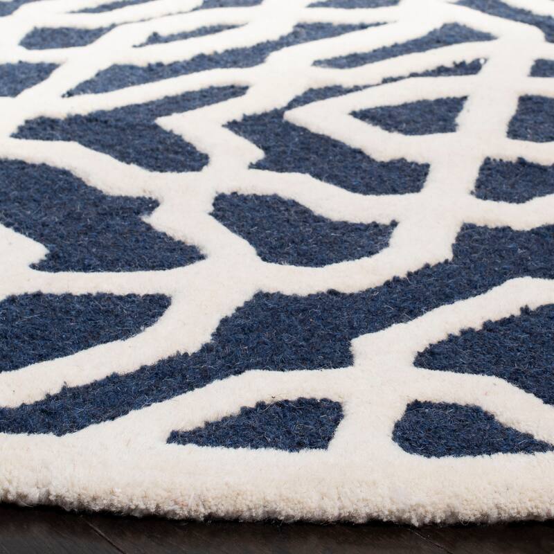 SAFAVIEH Handmade Cambridge Sissi Modern Wool Rug