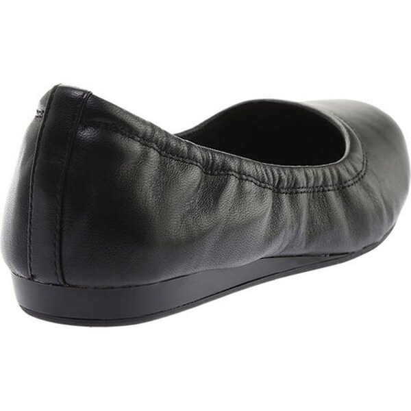 bandolino fadri ballet flats