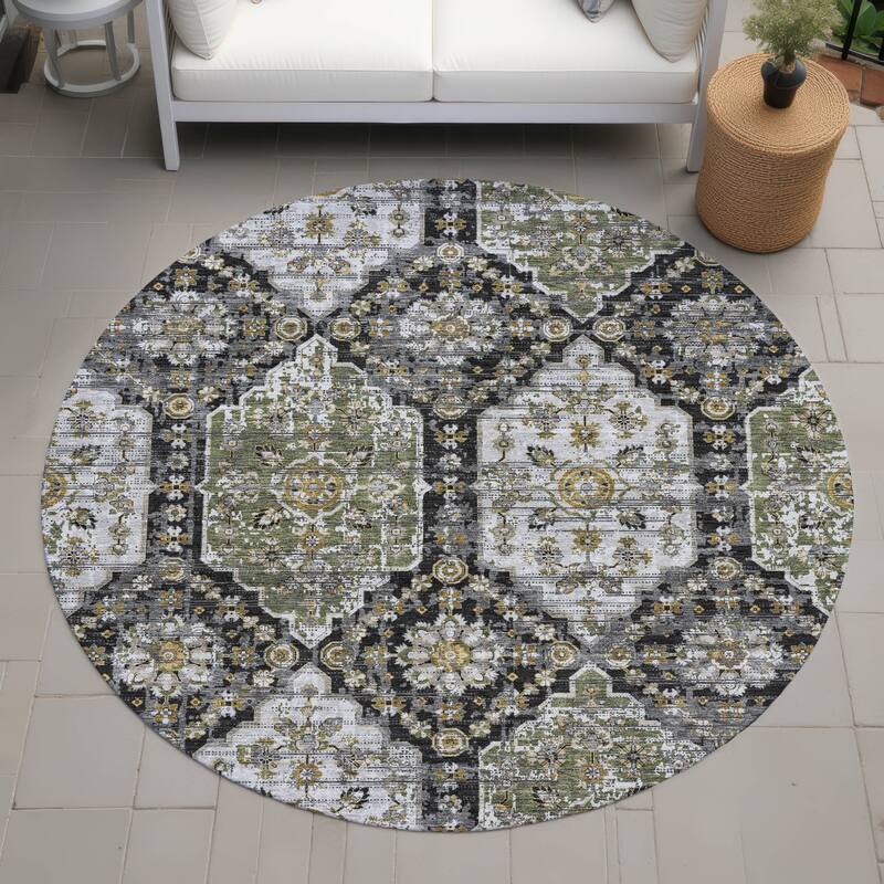 Machine Washable Indoor/ Outdoor Traditional Kiowa Chantille Rug - Black - 8' x 8'