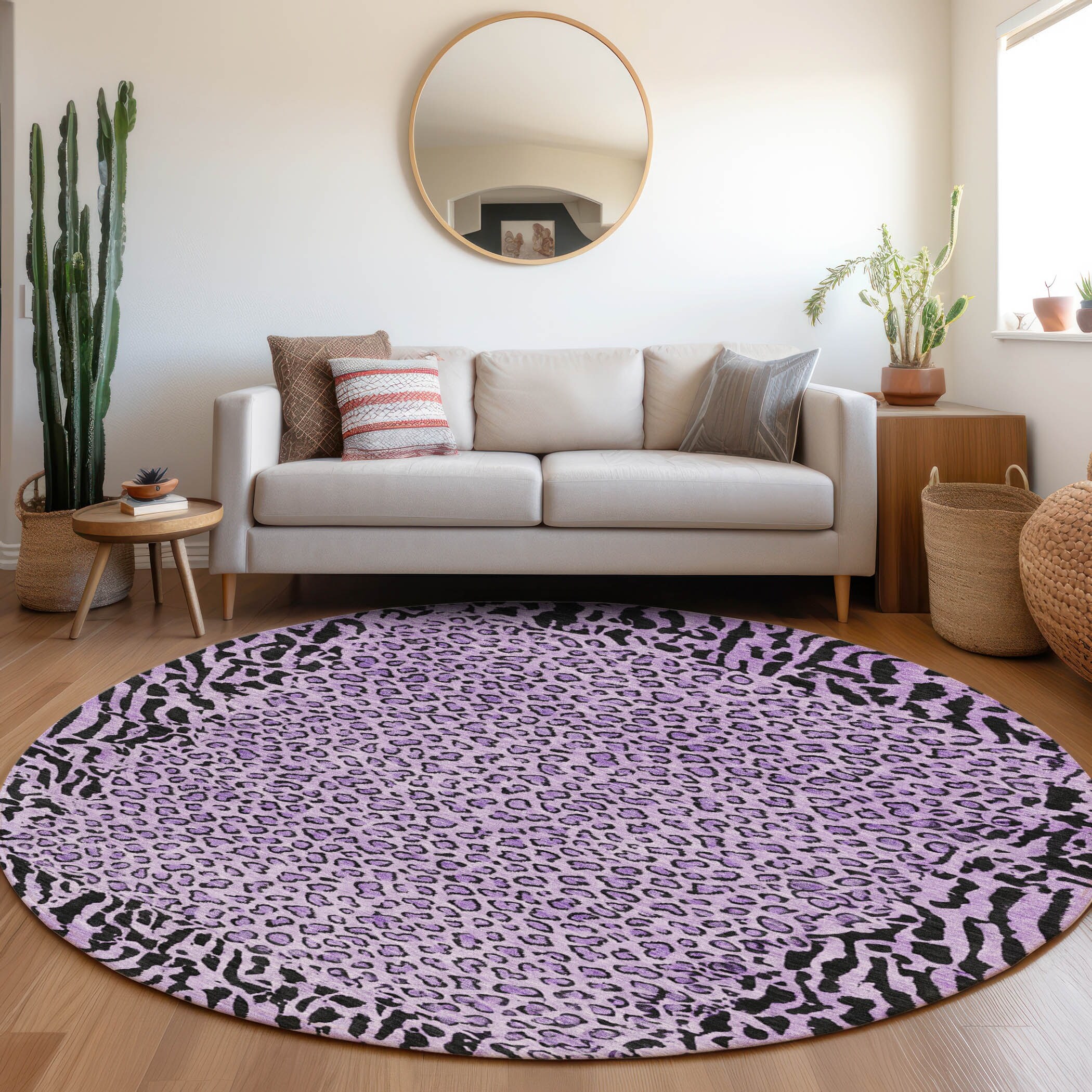 Machine Washable Indoor/ Outdoor Animal Border Chantille Rug