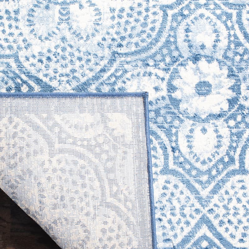 SAFAVIEH Brentwood Cira Traditional Oriental Rug