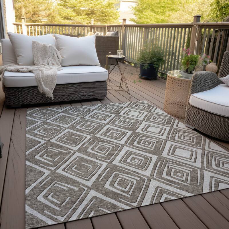 Machine Washable Indoor/ Outdoor Chantille Contemporary Diamonds Rug