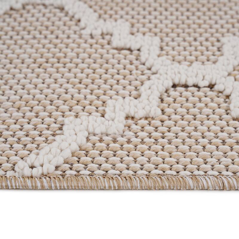 Guros Collection Ivory / Trellis Indoor / Outdoor Non-Shedding Area Rug