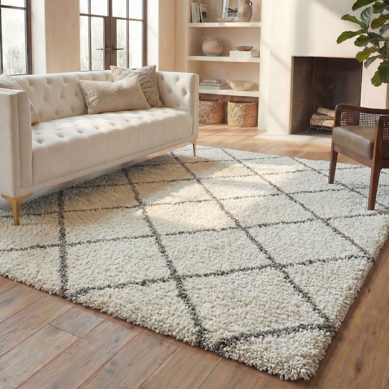 SAFAVIEH Hudson Shag Raili Diamond Trellis 2-inch Thick Rug