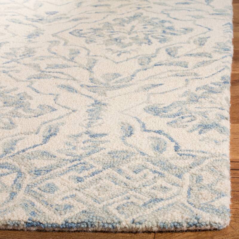 SAFAVIEH Handmade Dip Dye Nicki Floral Wool Rug