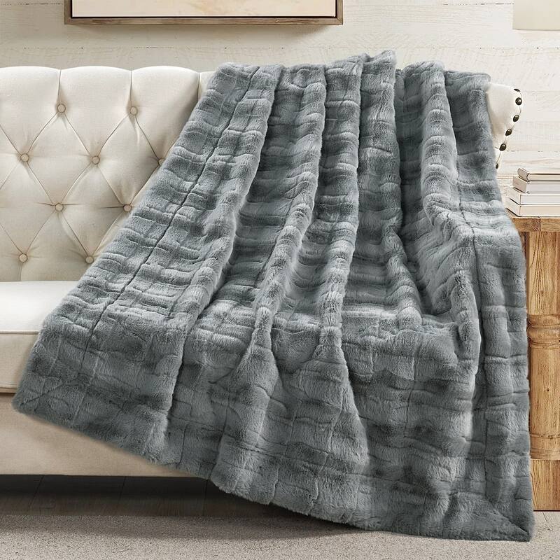 Home Soft Things Stylish FauxFur Throw Soft Fluffy Warm Blanket - 50" x 60" - Grey