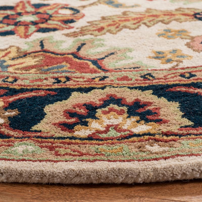 SAFAVIEH Handmade Classic Maurine Traditional Oriental Wool Rug