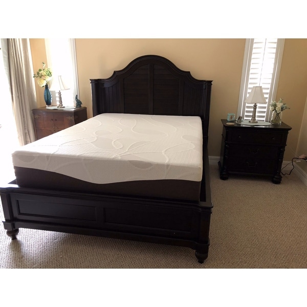 Paula Deen Home Steel Magnolia Complete Bed In Tobacco Finish Overstock 11623643
