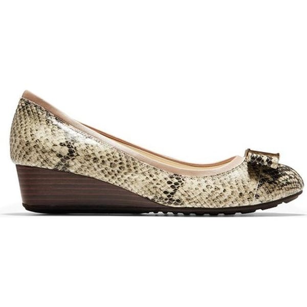 cole haan emory 40mm bow wedge ii