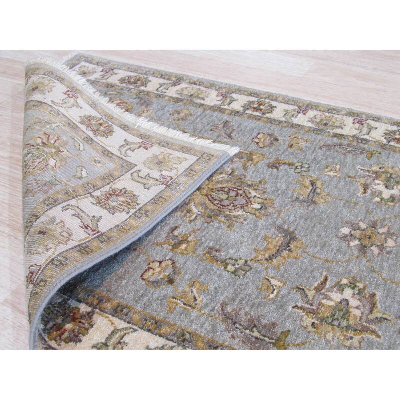Gray Hand-Knotted Wool Traditional Agra Rug, 2'7 x 7'11, Soft Neutral Statement - L