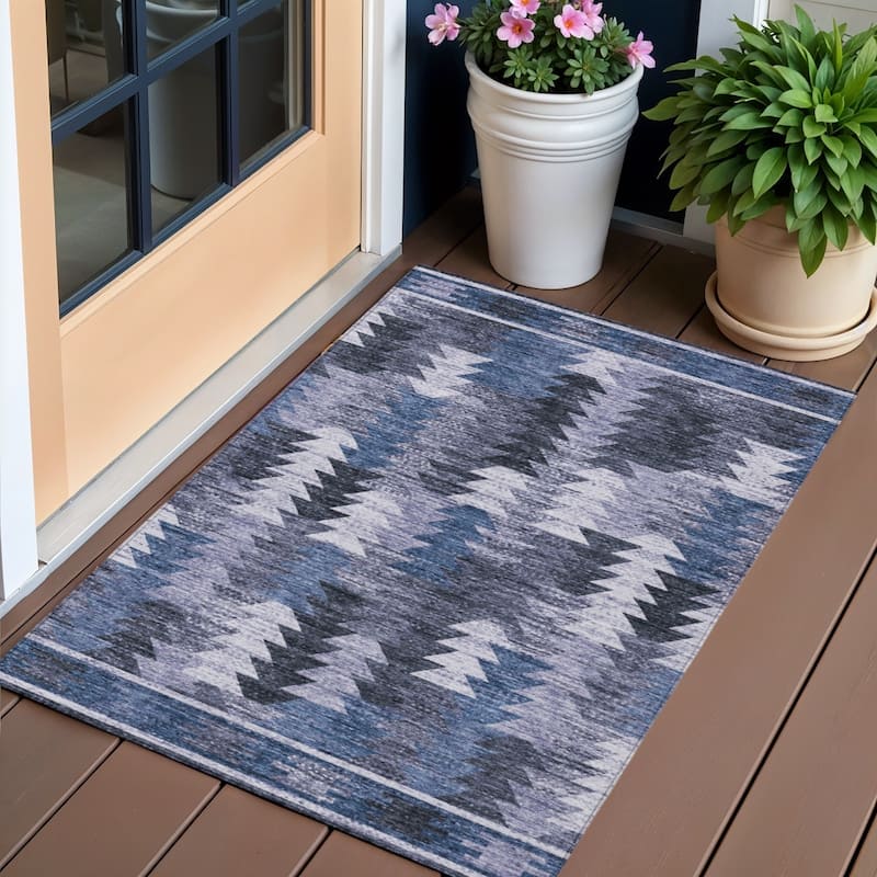 HomeRoots Southwestern Transitional Rectangle Outdoor Rug - 3' x 5'