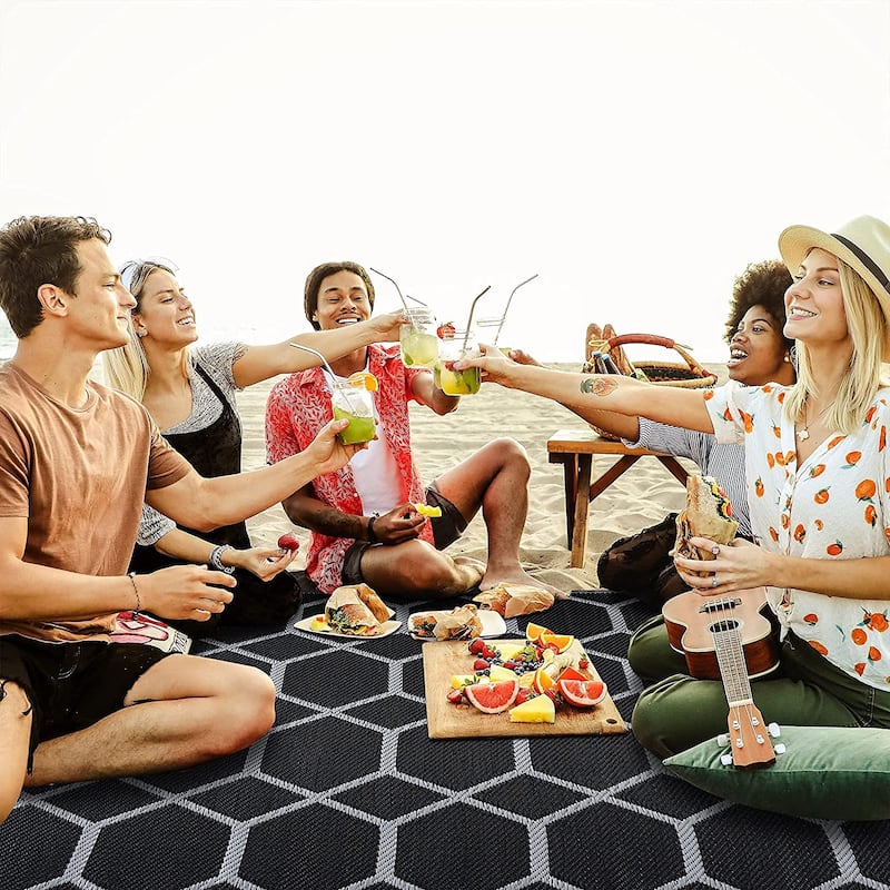 Miami Lightweight Reversible Recycled Plastic Outdoor Floor Mat/Rug