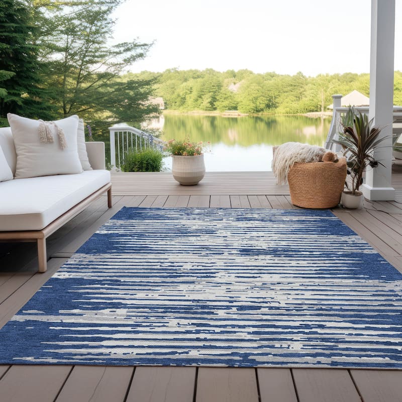 Machine Washable Indoor/ Outdoor Ombre Chantille Abstract Rug - Navy - 10' x 14'