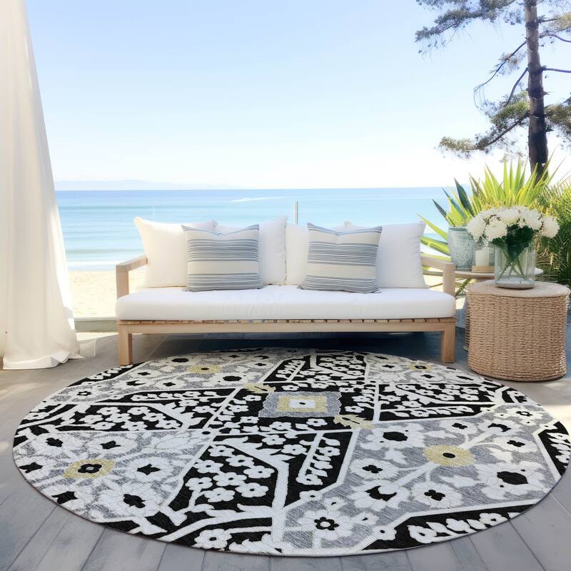 Machine Washable Indoor/ Outdoor Chantille Traditional Rug - Black - 8' x 8'