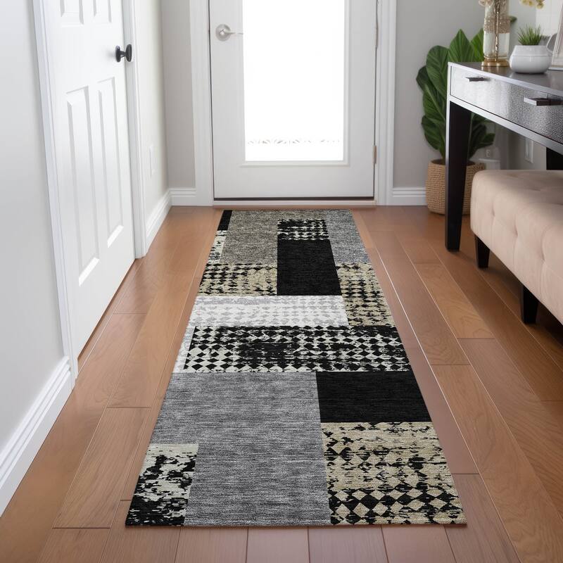 Machine Washable Indoor/ Outdoor Modern Blocks Chantille Rug