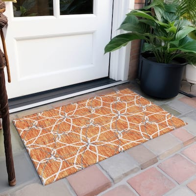 Machine Washable Indoor/ Outdoor Abstract Prism Chantille Rug