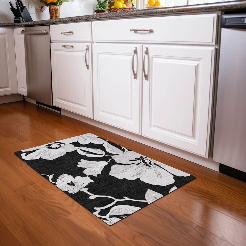 Premium Washable Super Soft Modern Floral Mayfield Rug - Black - 1'8" x 2'6"