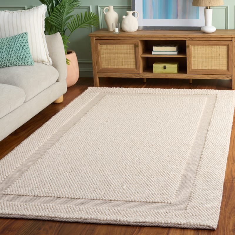 SAFAVIEH Handmade Natura Mehroo Casual Wool Rug