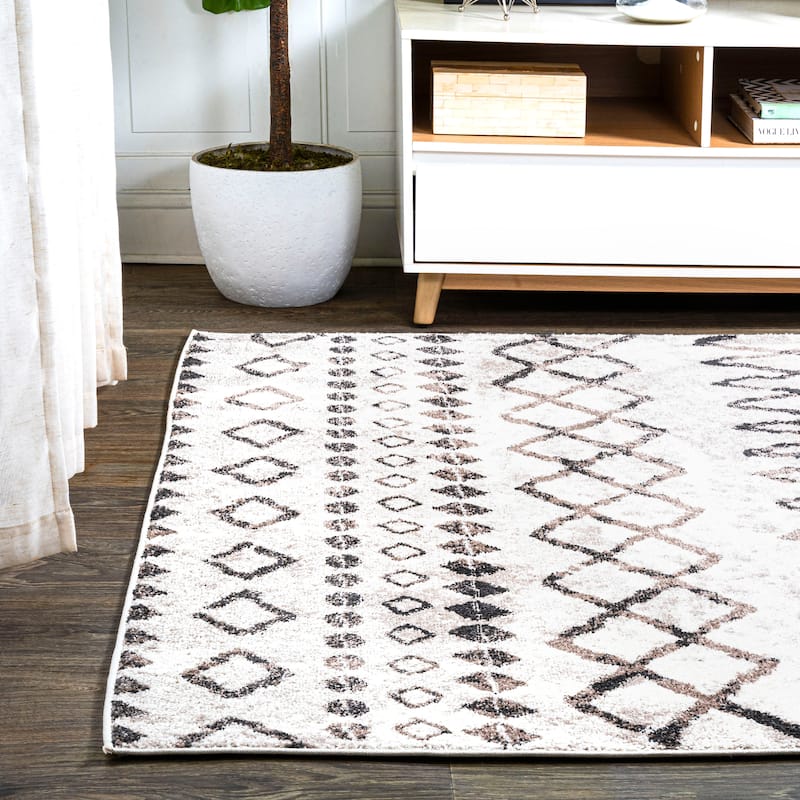 JONATHAN Y Amanar Moroccan Diamond Area Rug