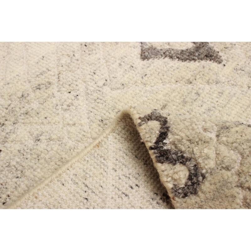 ECARPETGALLERY Hand-knotted Tangier Cream Wool Rug - 5'6 x 8'11