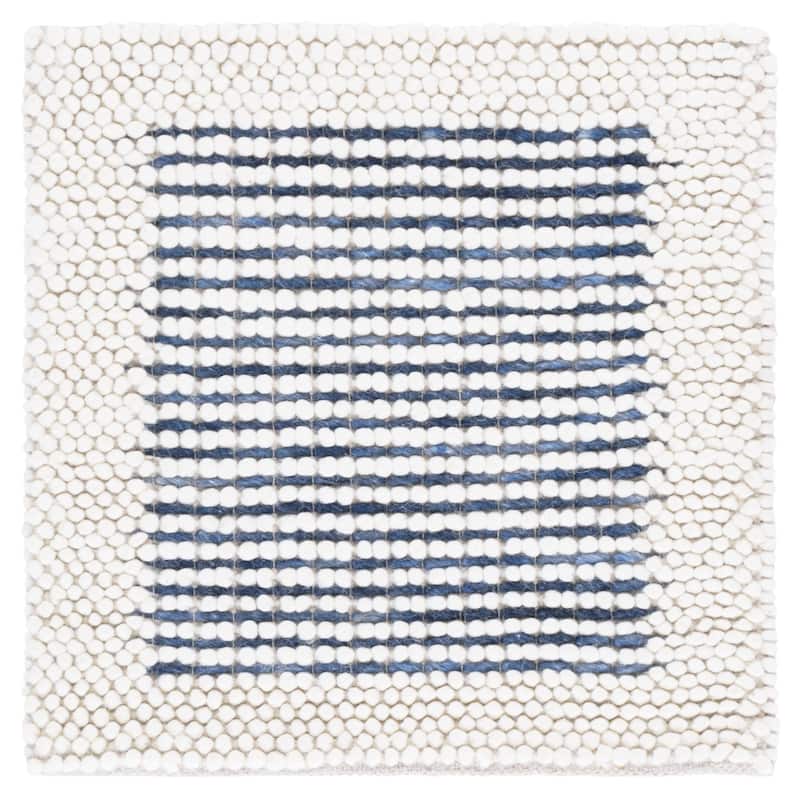 SAFAVIEH Handmade Natura Dessie Wool Rug