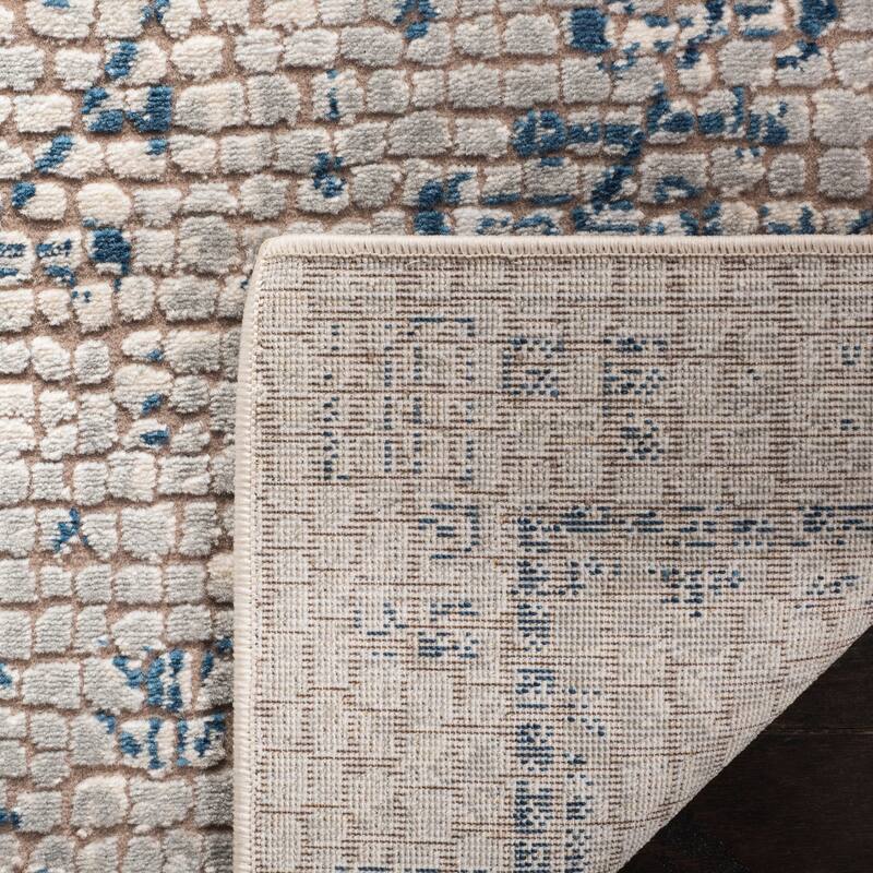 SAFAVIEH Marseille Stoyna Oriental Rug