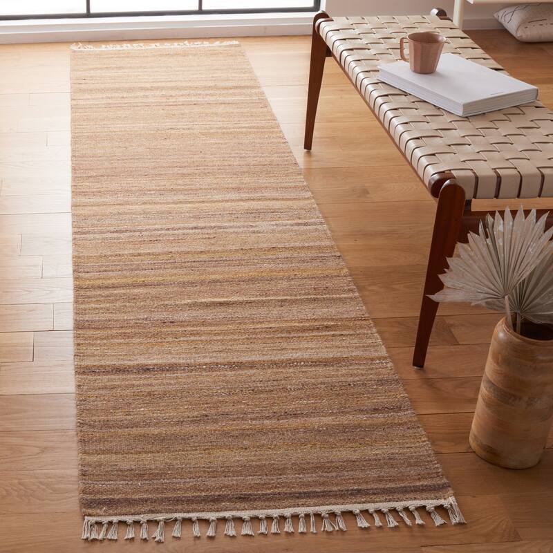 SAFAVIEH Handmade Kilim Welmoed Wool Fringe Rug - 2'3" x 9' Runner - Beige/Yellow