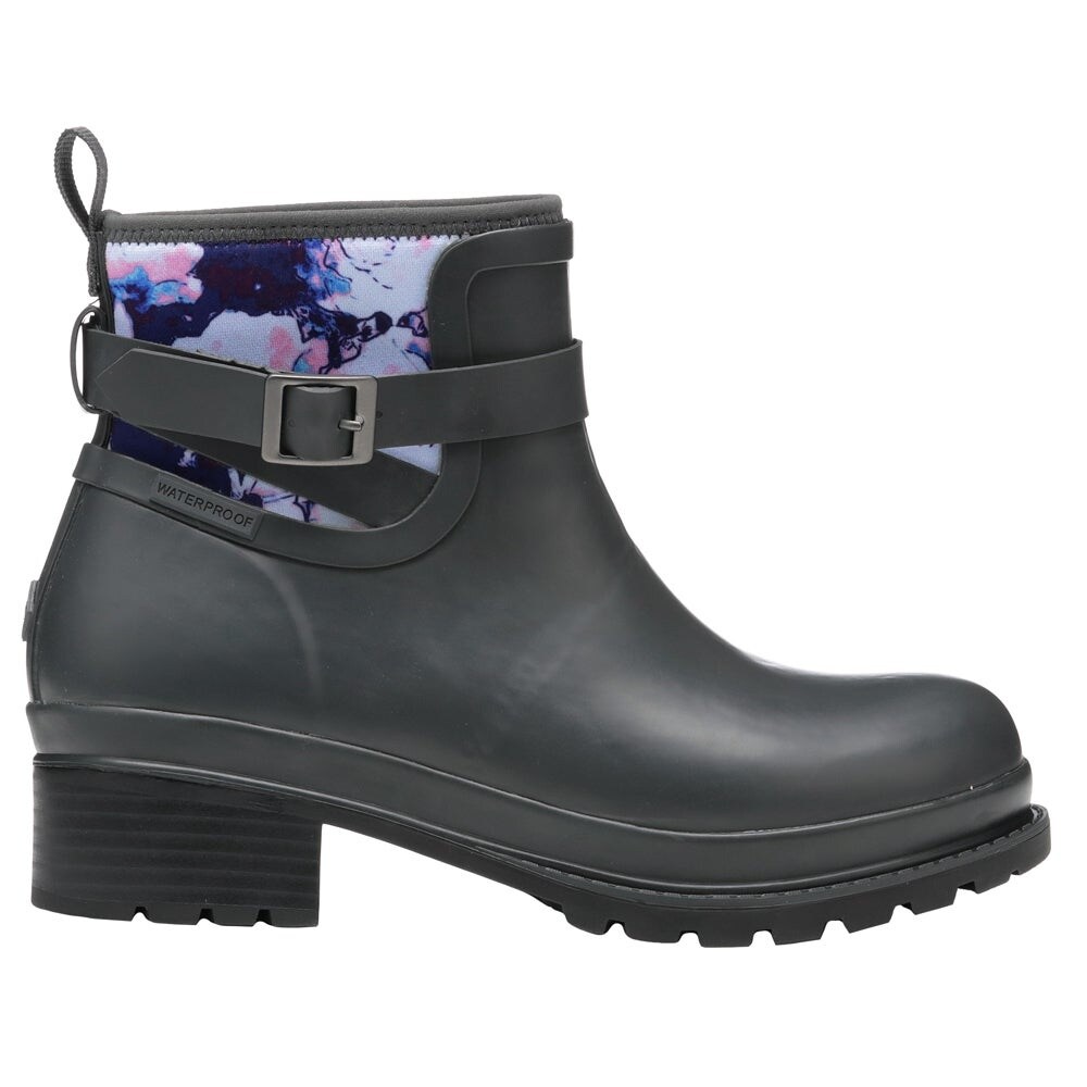 womens size 10 muck boots